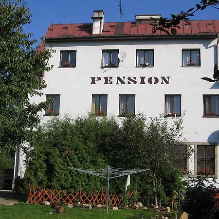 博士膳食公寓酒店 Dvůr Králové nad Labem 外观 照片